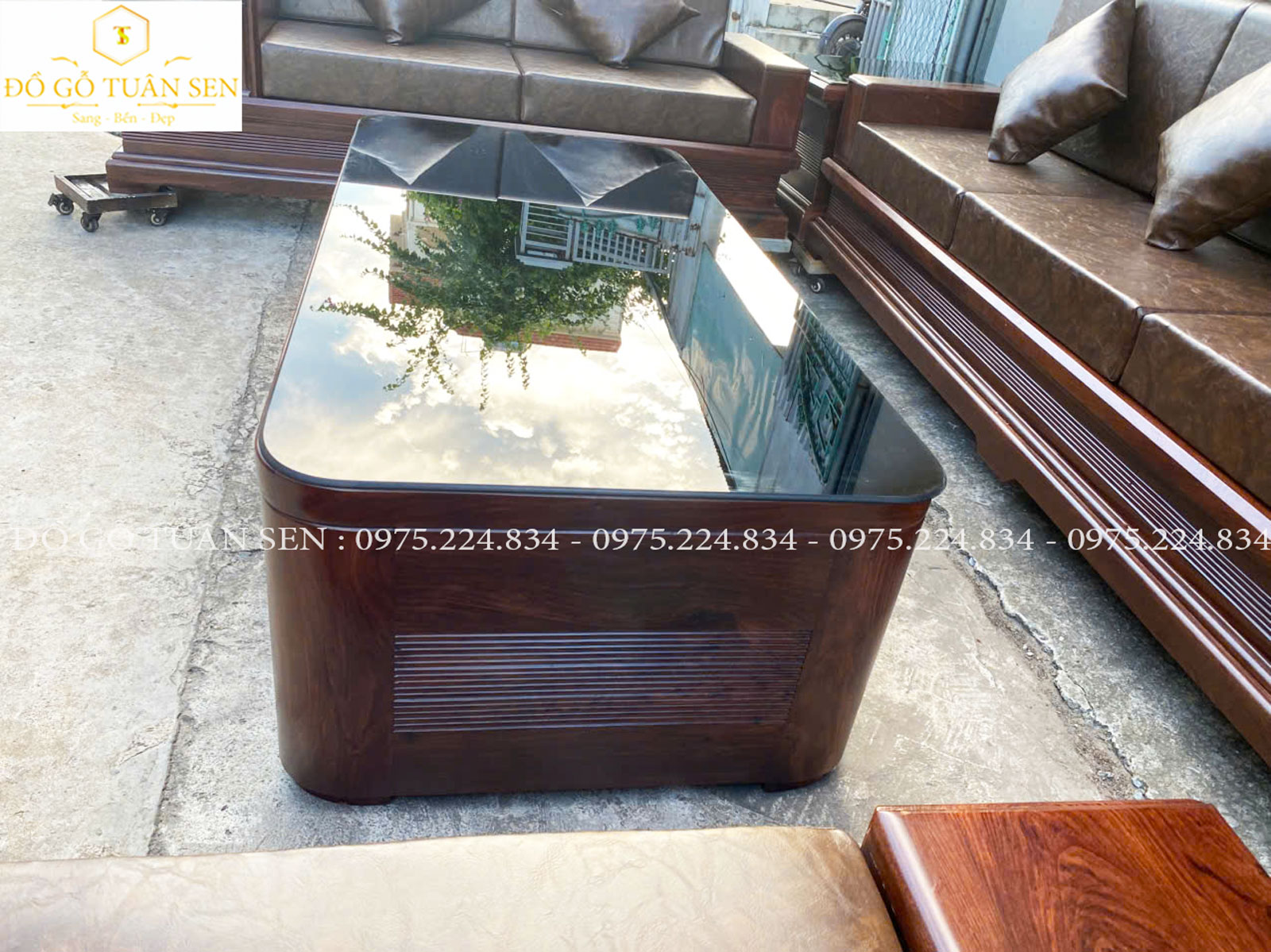 Vẻ đẹp Bộ sofa gỗ hương chân pháo